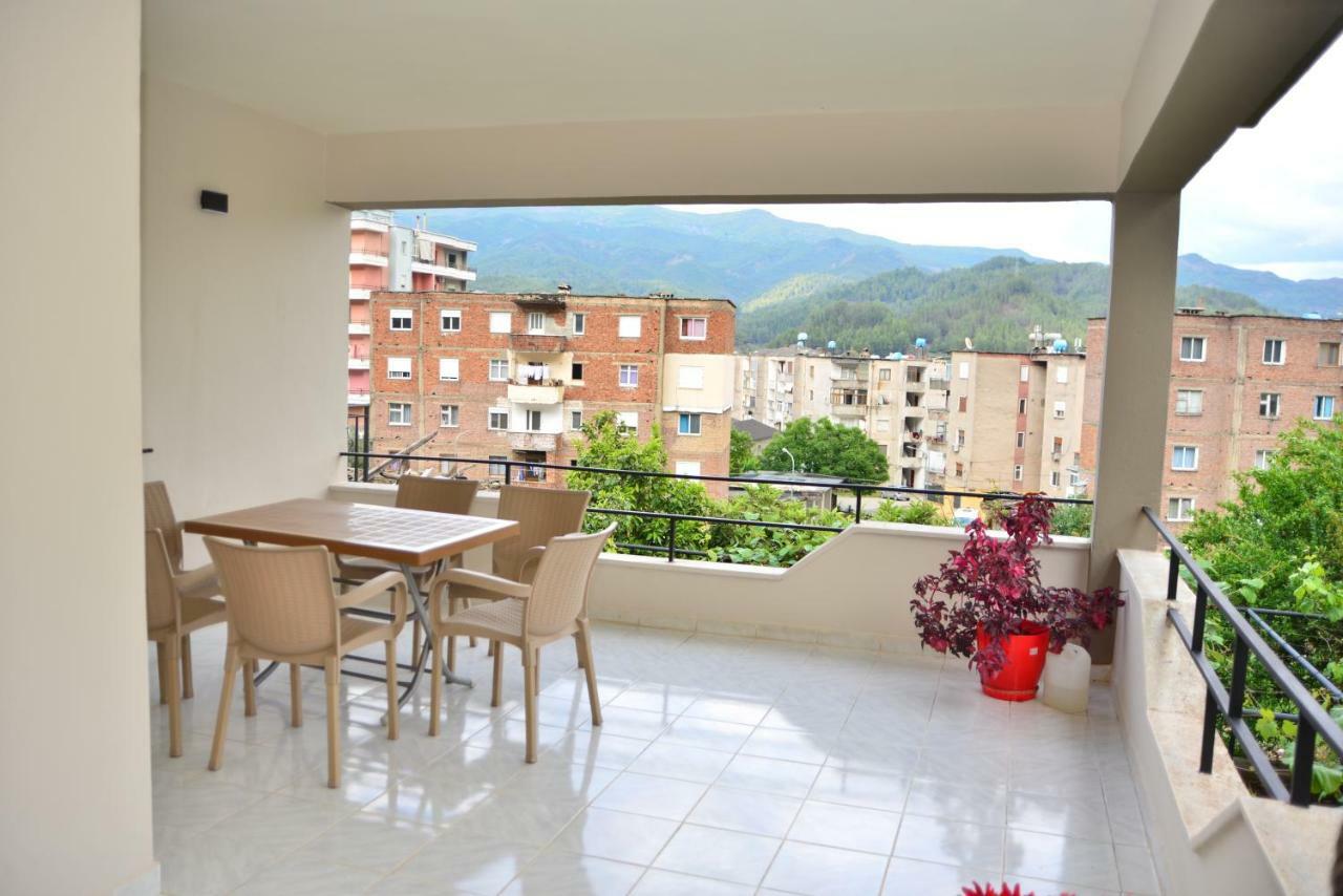 Vila Culli Përmet Buitenkant foto